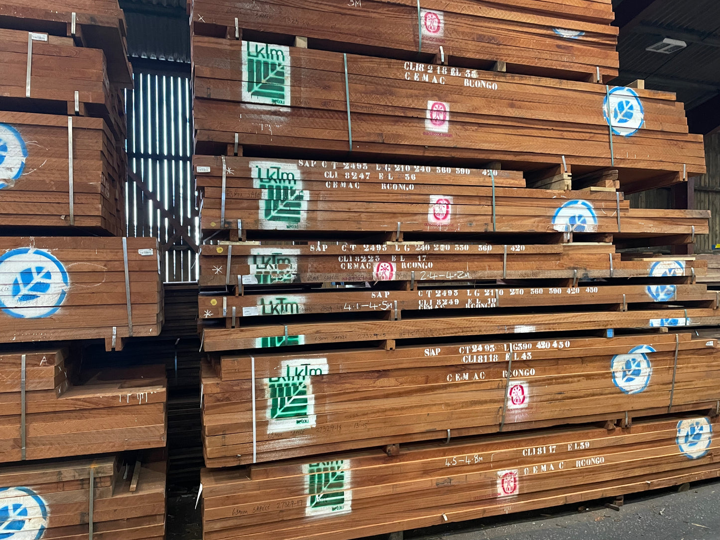 1.25 Inch - Sapele FAS Kiln Dried Square Edge Timber Boards