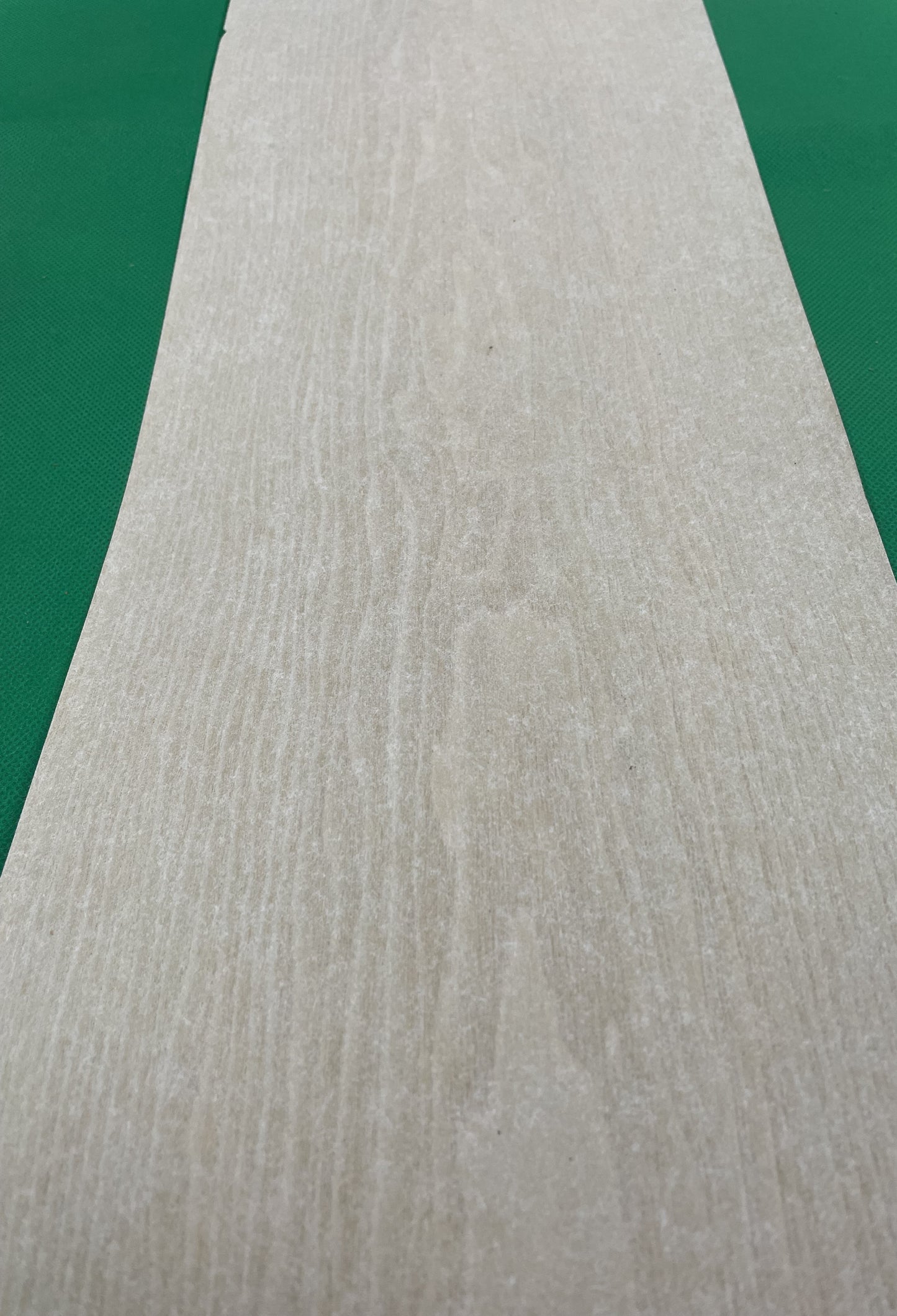 180mm Wide Ash Butt Veneer, 3.1m Lengths, 0.3mm Thick