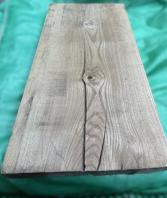 European Ash - 32mm x 275mm x 585mm -  OFFCUT38