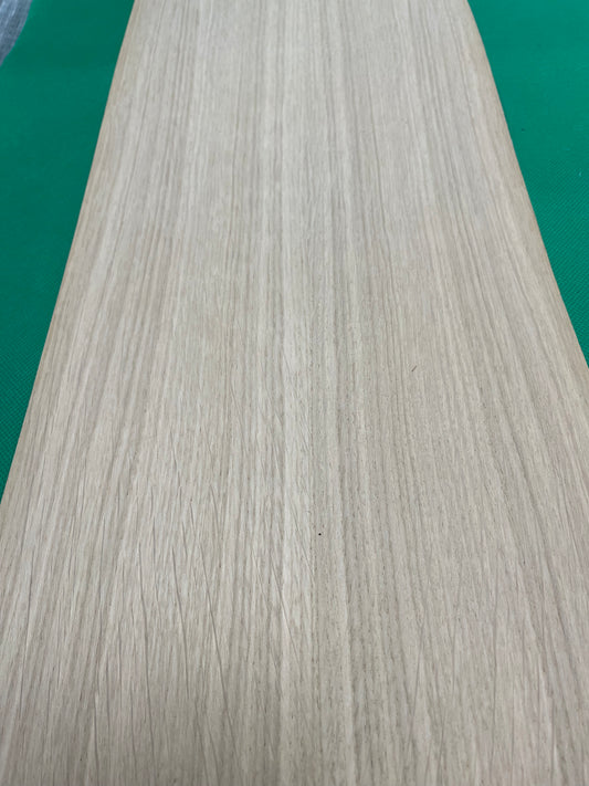 200mm Wide, European Oak Butt Veneer, 3.1m Lengths, 0.3mm Thick